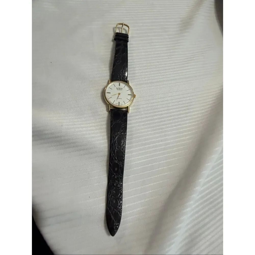 VTG USN Classic Swiss Quartz Watch Men Gold Tone White Leather Analog Needs Batt